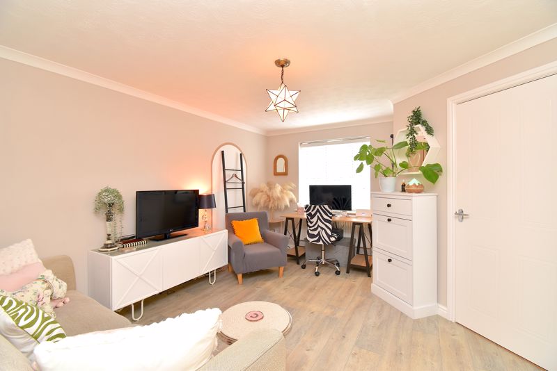 Sitting Room- click for photo gallery